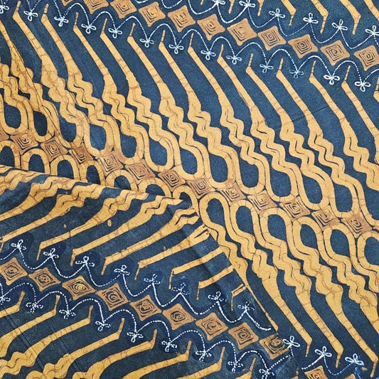 Batik Kuno Tulis Solo Sogan motif Klasik circa1980